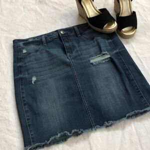 NWOT Celebrity Pink Denim Mini Skirt with Frayed Hem Size 5 J or 2-4 Women’s
